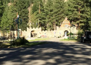 Rainbow Lake Castle Resort hotel thumbnail 4