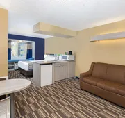 Microtel Inn by Wyndham Dry Ridge hotel detail image 7