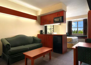 Microtel Inn & Suites By Wyndham Atlanta/Perimete hotel thumbnail 6