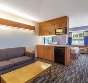 Microtel Inn & Suites by Wyndham Lillington / Campbell Univ hotel detail image 7