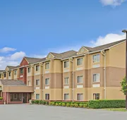 Microtel Inn by Wyndham Cornelius/Lake Norman hotel detail image 3