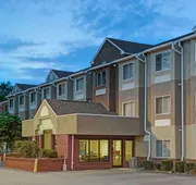 Microtel Inn by Wyndham Cornelius/Lake Norman hotel detail image 4