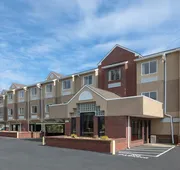 Microtel Inn by Wyndham Cornelius/Lake Norman hotel detail image 7