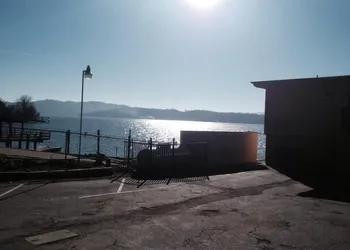 Lake Marina Inn hotel thumbnail 7