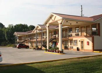 Coach Inn hotel thumbnail 2