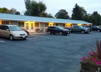 Lakeview Inn hotel thumbnail 7