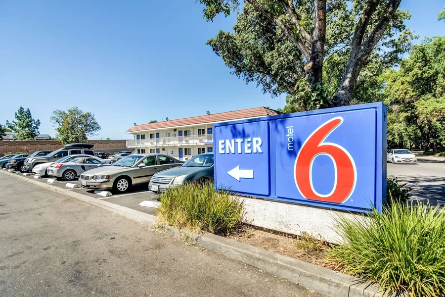 Motel 6 Stockton, CA - North hotel detail image 2