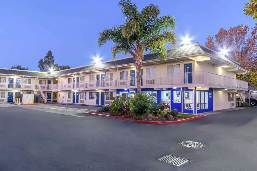 Motel 6 Hayward, CA – Silicon Valley Gateway hotel detail image 2