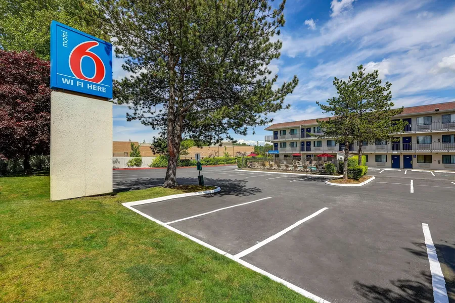 Motel 6 Kirkland, WA - North Kirkland hotel detail image 2