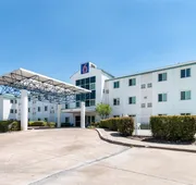 Motel 6 Irving, TX - DFW Airport North hotel detail image 4