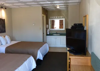 Catalina Motel hotel thumbnail 8