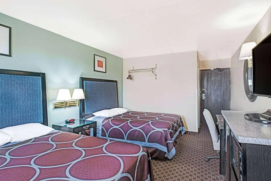 Super 8 by Wyndham Sacramento/Florin Rd hotel detail image 2