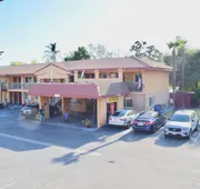 Super 8 by Wyndham Visalia hotel detail image 3