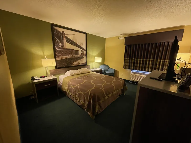 Super 8 by Wyndham Van Buren/Ft. Smith Area hotel detail image 6