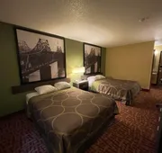 Super 8 by Wyndham Van Buren/Ft. Smith Area hotel detail image 7