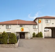 Super 8 by Wyndham Niagara Falls NY hotel detail image 3
