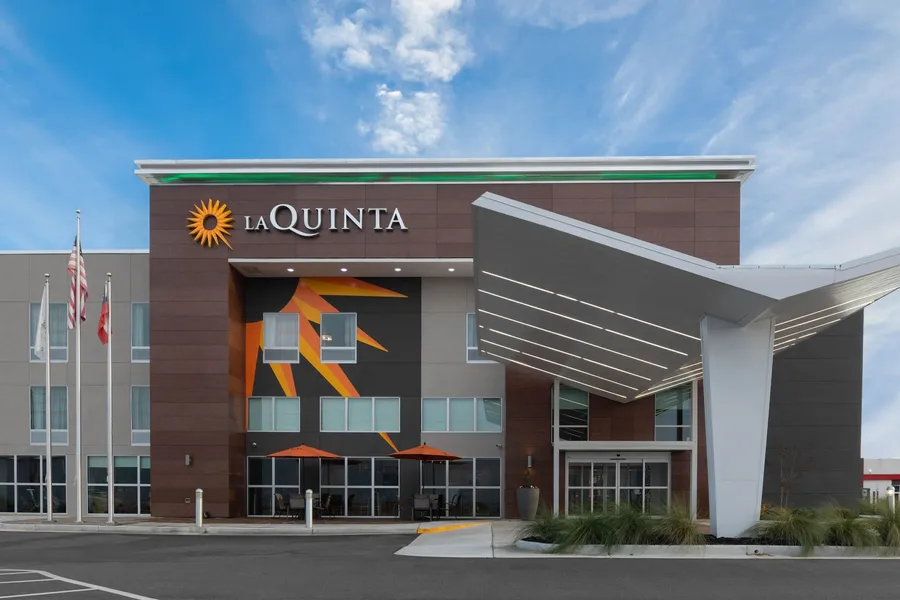 La Quinta Inn & Suites by Wyndham Perry hotel detail image 2