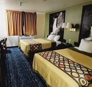 Super 8 by Wyndham Rawlins hotel detail image 5