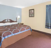 Super 8 by Wyndham Galesburg hotel detail image 3