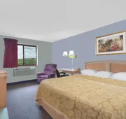 Super 8 by Wyndham Augusta hotel detail image 7