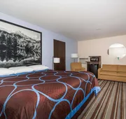 Super 8 by Wyndham Longmont/Twin Peaks hotel detail image 4
