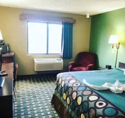 Super 8 by Wyndham Russellville hotel detail image 5