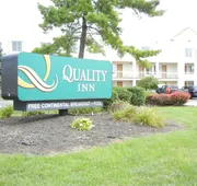 Quality Inn Holland - Toledo hotel detail image 3