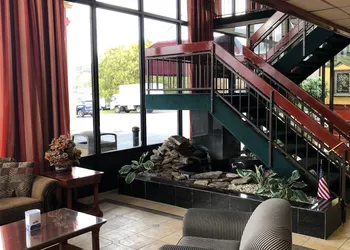 Quality Inn and Suites Kingston hotel thumbnail 5