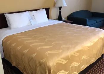 Quality Inn and Suites Kingston hotel thumbnail 8