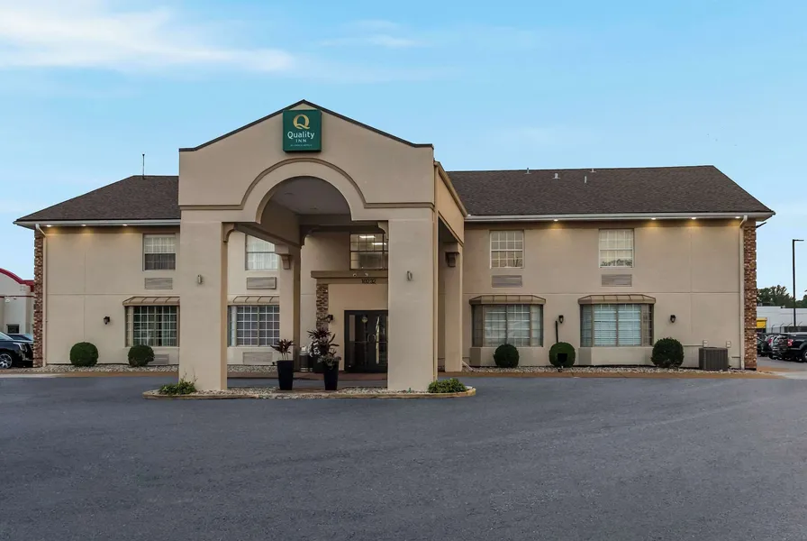 Quality Inn Saint Louis Airport hotel detail image 2