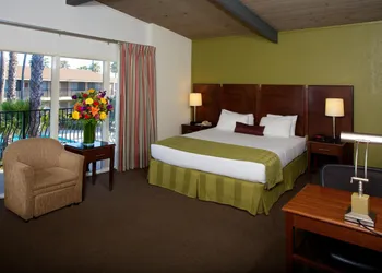 Ramada Conference Centr by Wyndham San Diego North hotel thumbnail 2