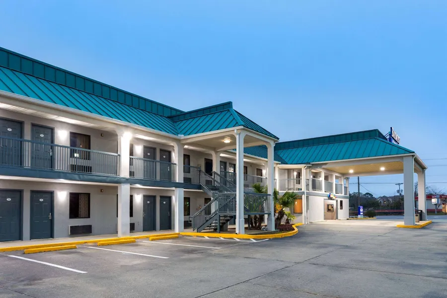Baymont by Wyndham Biloxi/Ocean Springs hotel detail image 2