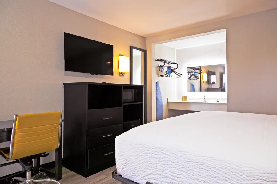 Days Inn by Wyndham Augusta / Fort Eisenhower hotel detail image 6