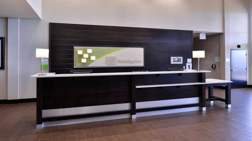Holiday Inn Hotel & Suites Edmonton Airport & Conference Ctr by IHG hotel detail image 6