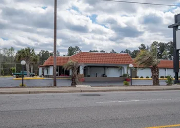 Ramada By Wyndham Walterboro hotel thumbnail 3