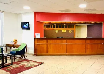 Ramada By Wyndham Walterboro hotel thumbnail 7