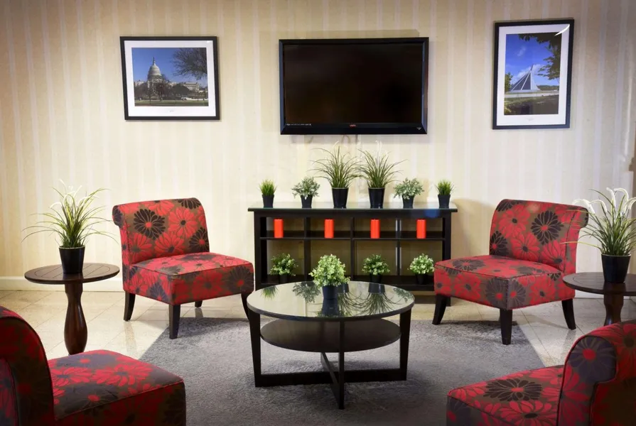 Ramada by Wyndham Triangle/Quantico hotel detail image 2