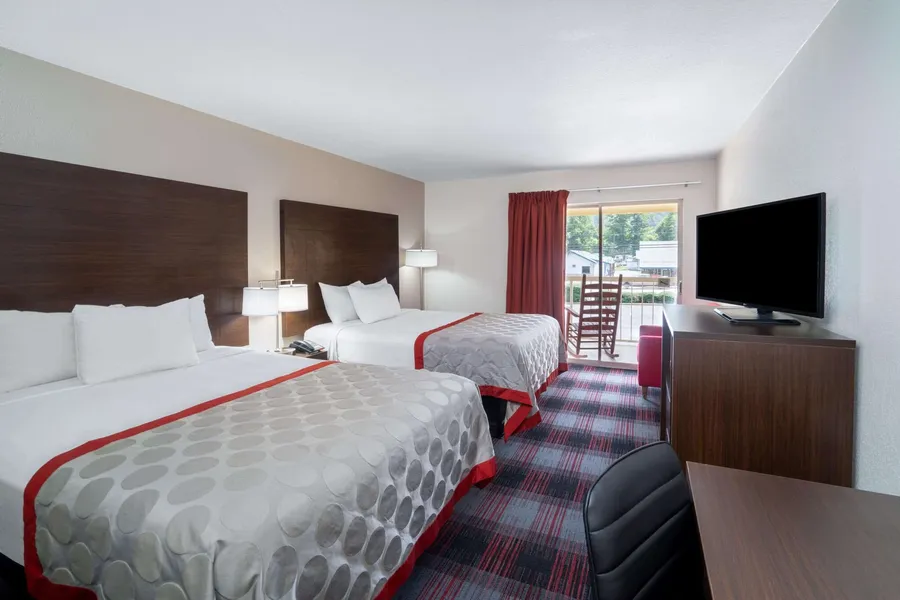 Ramada by Wyndham Maggie Valley hotel detail image 6