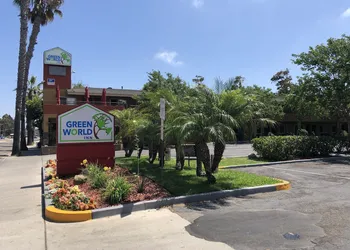 Ramada by Wyndham near SeaWorld / Mission Beach hotel thumbnail 2