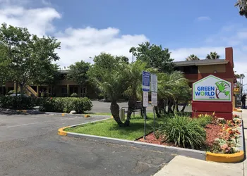 Ramada by Wyndham near SeaWorld / Mission Beach hotel thumbnail 3