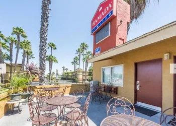 Ramada by Wyndham near SeaWorld / Mission Beach hotel thumbnail 4
