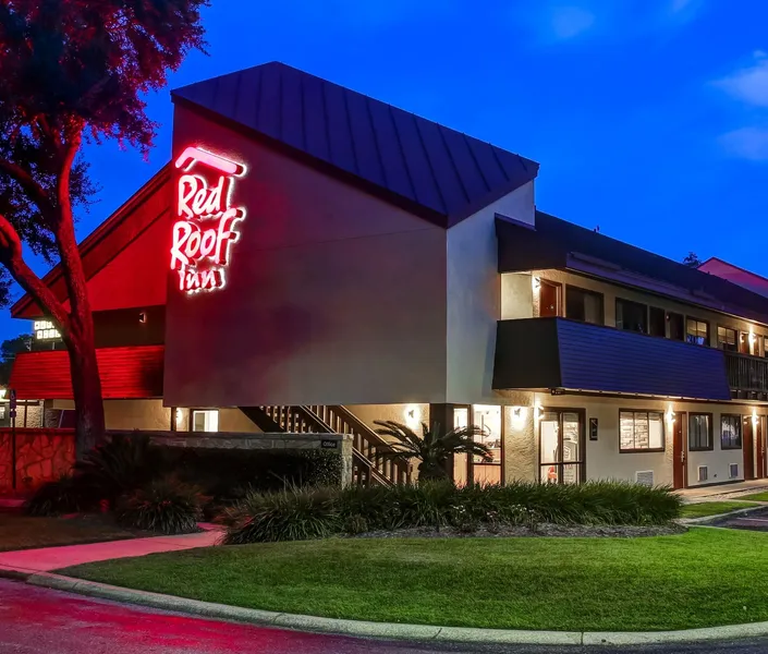 Red Roof Inn Pensacola – I-10 at Davis Highway hotel detail image 2