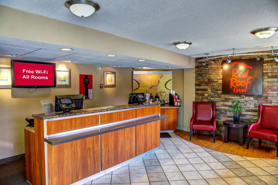 Red Roof Inn Pensacola – I-10 at Davis Highway hotel detail image 6