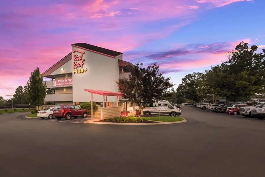 Red Roof Inn PLUS+ Nashville Airport hotel detail image 2