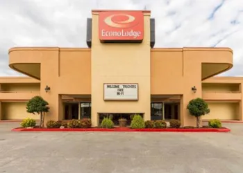 Quality Inn hotel thumbnail 5