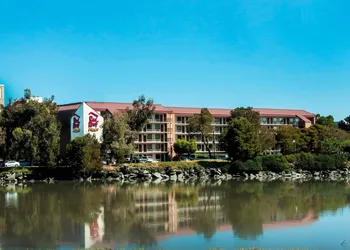 Red Roof Inn Plus San Francisco Airport hotel thumbnail 2