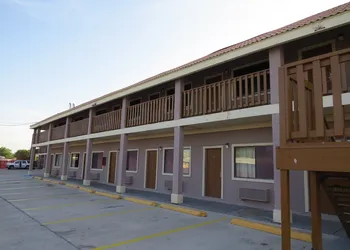 Executive Inn and Suites hotel thumbnail 7