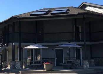 Seasons Motel hotel thumbnail 6