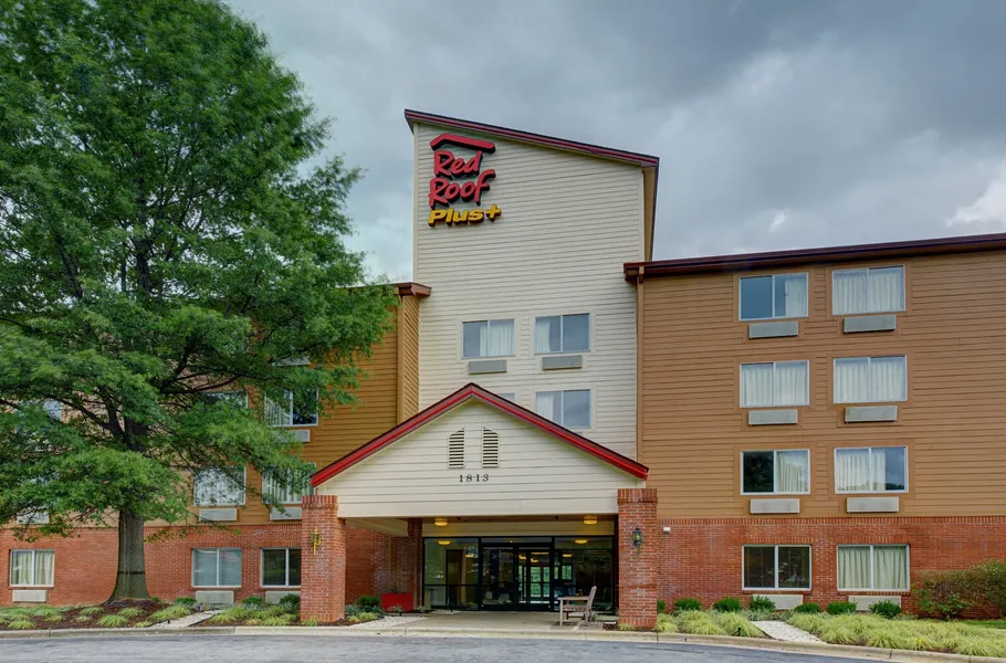 Red Roof Inn PLUS+ Raleigh Downtown – NCSU/Conv Center hotel detail image 6