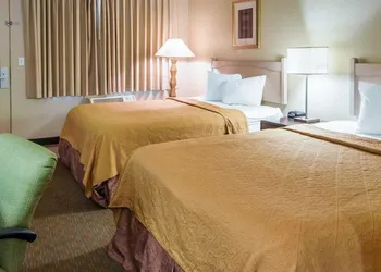 Rodeway Inn Portland Airport hotel thumbnail 2
